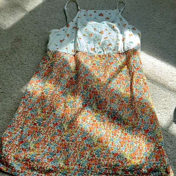 Bundle of American Eagle dresses - Picture 3 of 9
